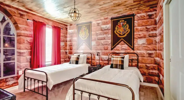 16239 7BR Stunning Home For Your Family Vacation