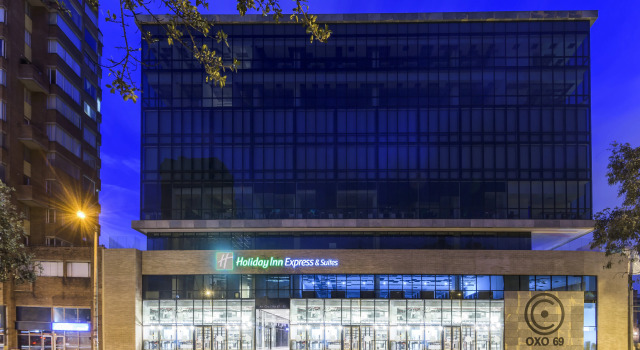 Holiday Inn Express & Suites Bogota Zona G By IHG, Забронировать Отель Бизнес-отели Чапинеро-Альто, 4* 5*