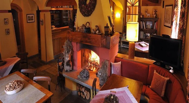 Hotel De La Tor, Забронировать Отель Отели Коня 3 звезды, 3*