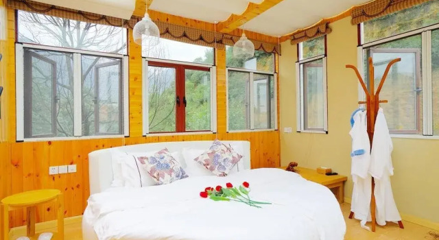 Yiyun Lakeside Hotel