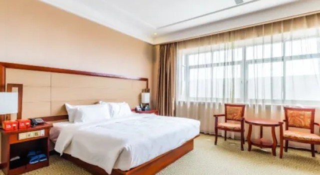 Люкс Deluxe Liujingtai Garden Hostel