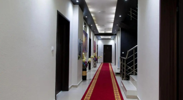 Семейный номер Standard с балконом Continental Hotel