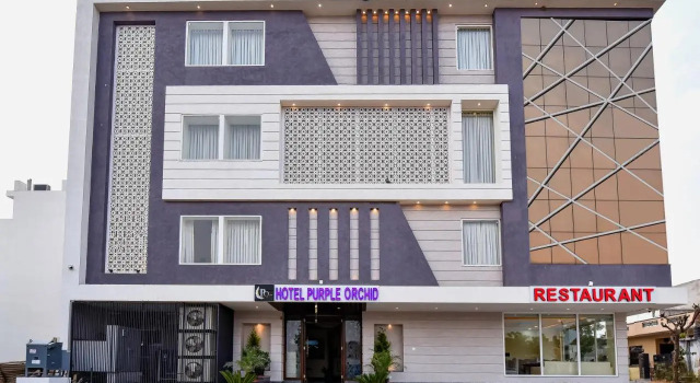 Hotel Purple Orchid, Rezerwuj Hotel Hotele w Rajasthan z parkingiem, Parking