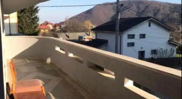 Pensiunea Ursulet, Rezerwuj Pensjonat Hotele w Carpathians - Romania z parkingiem, Parking