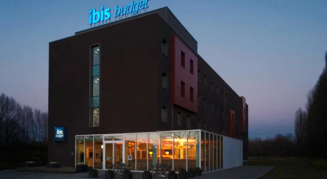 Кровать в общем номере ibis budget Antwerpen Port