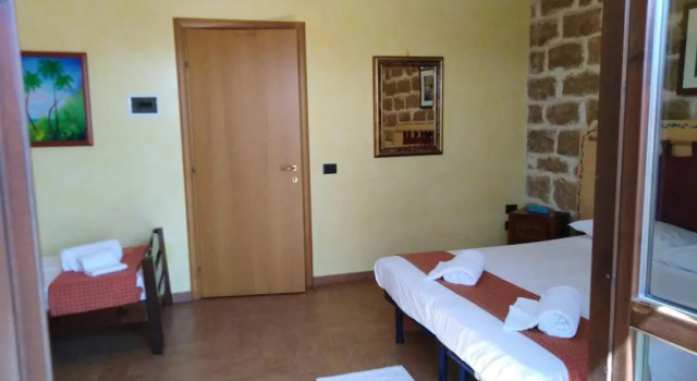 Трёхместный номер Standard B&B Donna Sabella
