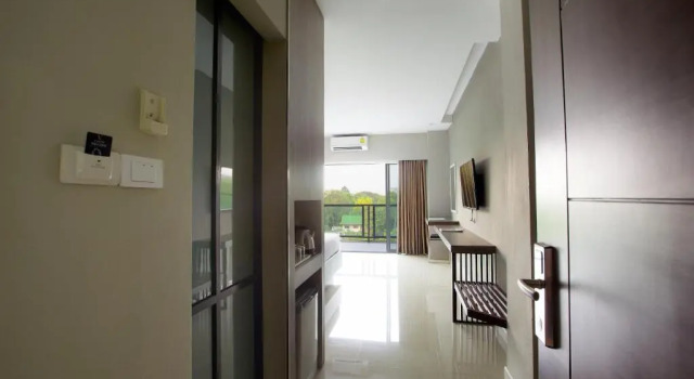 Двухместный номер Standard с балконом V Hotel Ubon Ratchathani