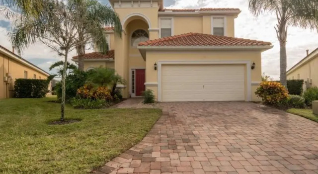 805 Tuscan Hills Blvd 5 Bedrooms, +3 Bathrooms