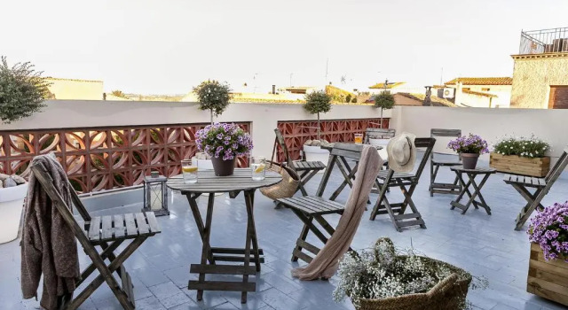 Апартаменты c 1 комнатой VentallóLEscala. WiFi. Rooftop w stunning views