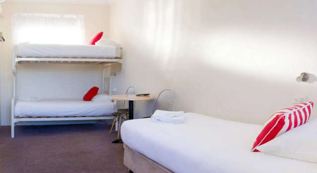 Bathurst Explorers Motel, Забронировать Мотель Батерст Central West NSW, рядом с Boundary Road Reserve