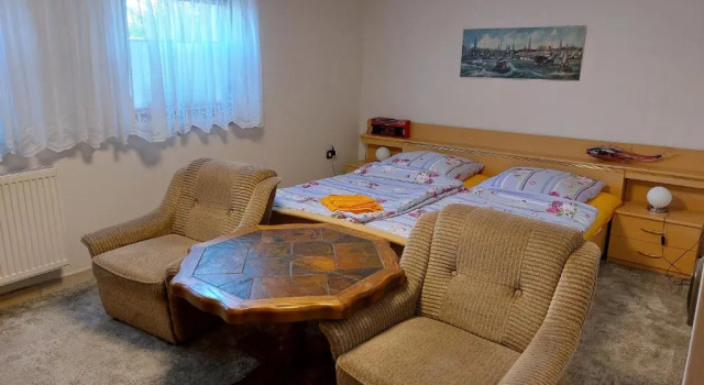 Ferienzimmer Lichtlein (Adults Only), Забронировать Отель Росток Мекленбург-Померания, рядом с Strand IGA-Park
