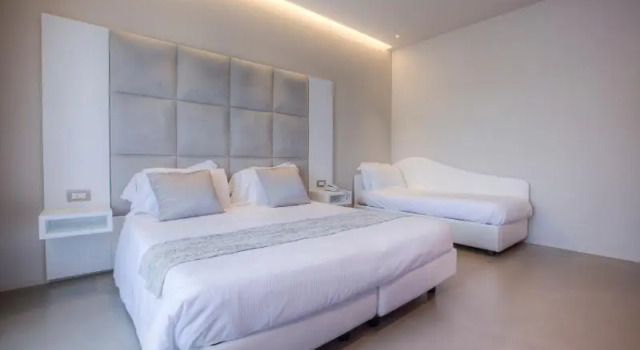 Четырёхместный номер Standard с балконом Hotel Nettuno