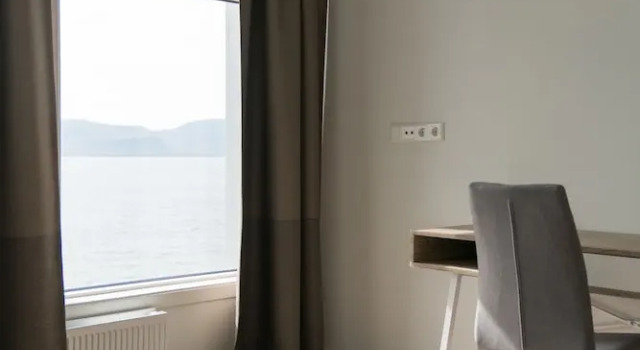 Номер Superior Hotel West