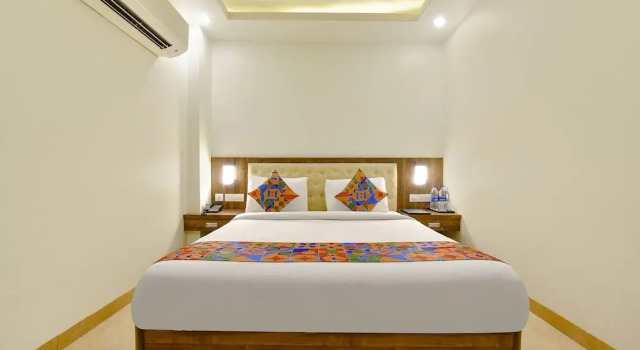 Номер Premium Fabhotel The Palm