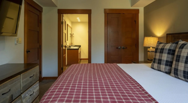 Номер Standard с 3 комнатами с балконом The Village Lodge