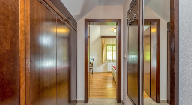 Pool Villa Silva Marija Apartments, Book Apartment Hotels in Savinjska with Parking, Parking