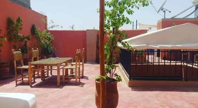 Camera Standard Riad Abjaou