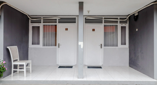Ratu Guesthouse, Book Hostel Hostels in Yogyakarta Province, Hostel