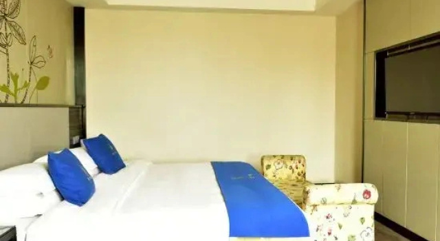 Люкс c 1 комнатой с видом на город Super 8 Select Hotel