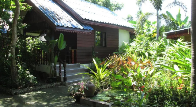 Двухместное бунгало Happiness Resort