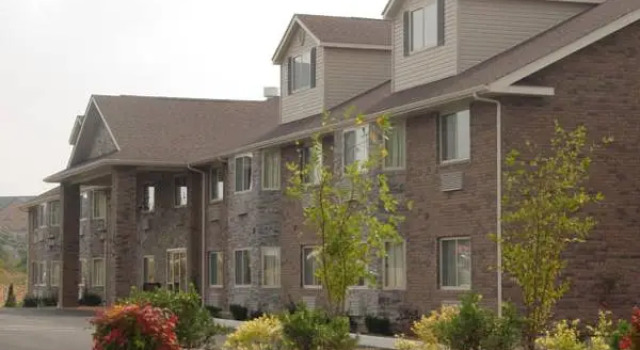 Люкс All Towne Suites