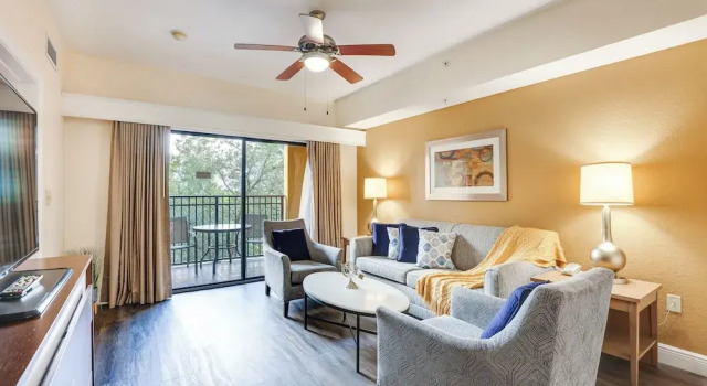 Poolside Oasis: 7 Mi to Disney & Universal, Varaa Hotelli Orlando Kissimmee