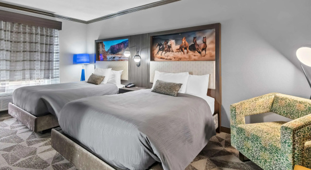 Четырёхместный номер Standard Big Country Hotel & Suites, SureStay Collection by BW