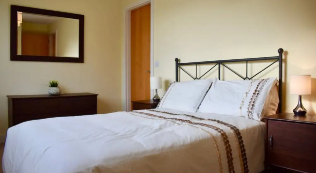Modern 2 Bedroom Apartment Near the City Centre, Boek Appartement Dublin Dublin County