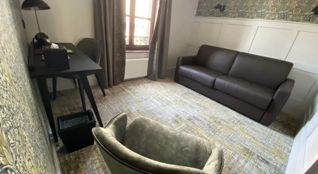 Люкс Comfort Logis Hôtel-Restaurant du Mouton