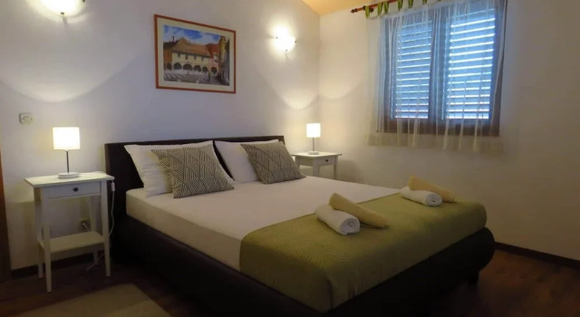 Holiday House With sea View, Outdoor Pool and Free Private Parking, Забронировать Вилла Отели Рогозница с бассейном, Бассейн