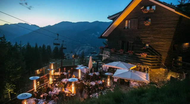 Chalet Il Capricorno, Varaa Mökki Sauze d'Oulx Val di Susa