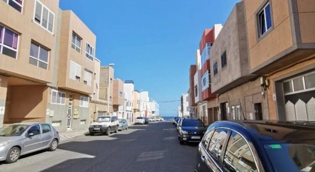 Apartment with 2 Bedrooms in Arinaga, with Wonderful Sea View And Wifi - 100 M From the Beach, Buchen Sie Ferienwohnung Arinaga Gran Canaria