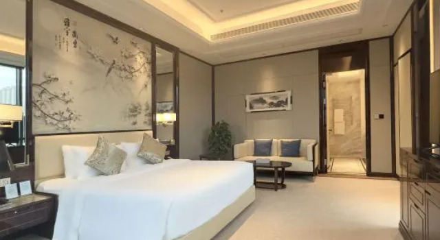 Люкс Premier Wyndham Grand Tongren Downtown Hotel