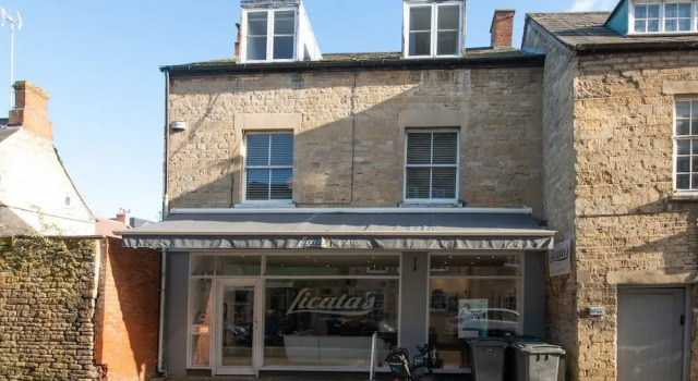 Licatas Apartment Cotswolds Sleeps 6, Varaa Huoneisto Asunnot kohteessa Merseyside, Huoneisto