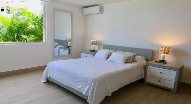 Wonderful 2-br Beach Front Apartment at Emotions