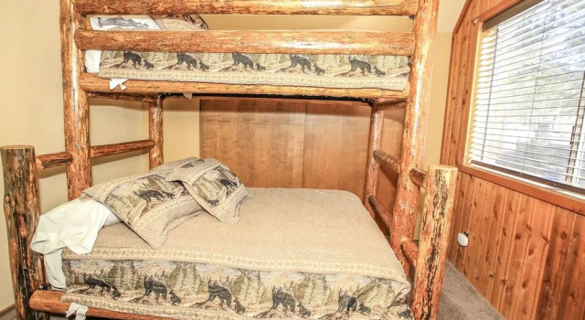 Village Hideaway - Perfectly cozy cabin with a beautiful location, walking distance to everything, Prenota Hotel Hotel SPA a Big Bear Lake, SPA