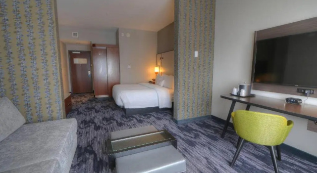 Люкс Fairfield Inn & Suites by Marriott Gatlinburg Downtown