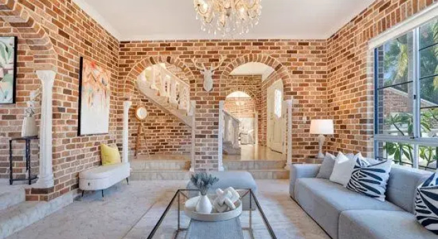 Stunning 4BR Holiday Home with Water Views & Pool, Book Hotel St Huberts Island Australia