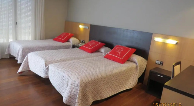 Hotel Ríos, Book Hotel Hoteller i La Ribera Navarra med parkering, Parkering