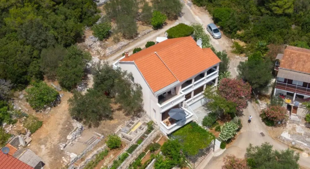 Коттедж с 5 комнатами Holiday Home Diana