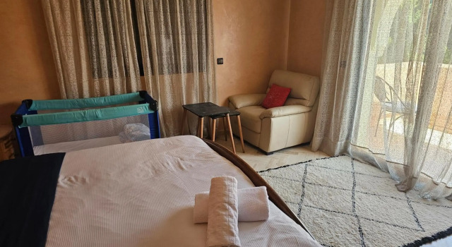 atlas golf resort marrakech "duplex à 02 étages,jardin privé", Забронировать Курортный отель Отели Марракеш-Тенсифт-Эль-Хауз с парковкой, Парковка