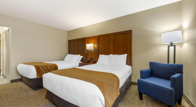 Четырёхместный номер Standard Comfort Inn South - Springfield
