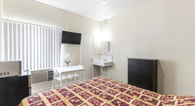 Pride Hotel, Book Hotel Commerce Los Angeles Metropolitan Area