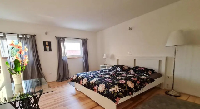 Sweet House and Apartment, Забронировать Апартаменты/квартира Отели Ровинь с парковкой, рядом с Church of Saint Benedict Rovinj, Парковка