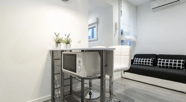 Apartamento Puerta de Toledo VIII, Boek Appartement Toledo Madrid, in de buurt van Edificio Grassy