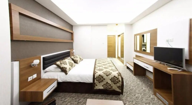 Двухместный номер Standard c 1 комнатой Afyon Grand Arı Hotel