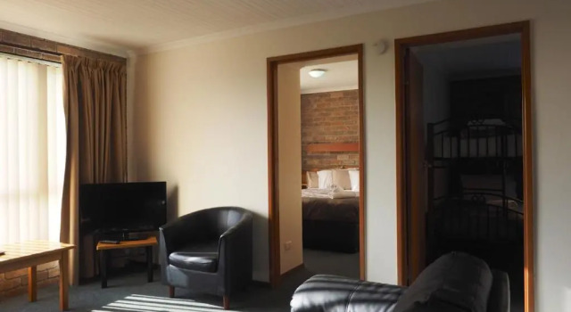 Апартаменты Burnie Ocean View Motel and Caravan Park