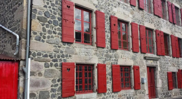 Relais des castors, Réserver Hôtel La Chapelle-d'Alagnon France