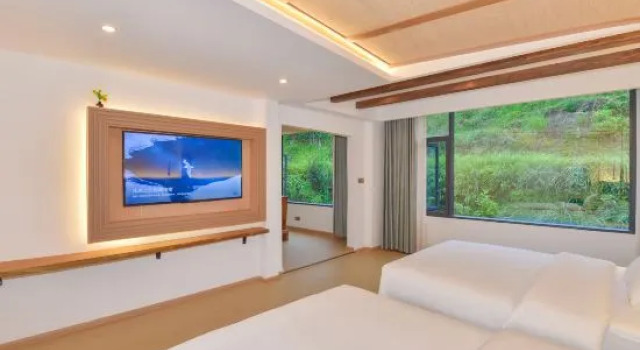 Тент Mountain Whisper & Blooming Verse Scenic View Inn (Zhaoxing)
