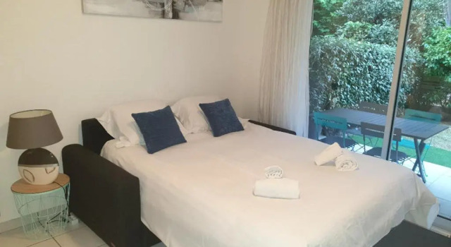 Joli T2 avec jardin à 3 min de la plage, Забронировать Апартаменты/квартира Ла-Боль La Baule Bay, рядом с Казино Порнише